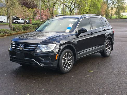 Used 2020 Volkswagen Tiguan SE w/ Panoramic Sunroof Package image 1