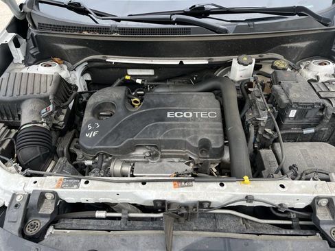Used 2021 Chevrolet Equinox Premier FWD image 30