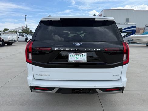 Used 2025 Ford Expedition Max Platinum AWD/4WD image 4