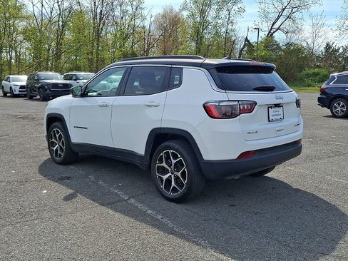 Used 2025 Jeep Compass Limited AWD/4WD image 33