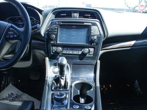 Used 2016 Nissan Maxima Platinum image 18