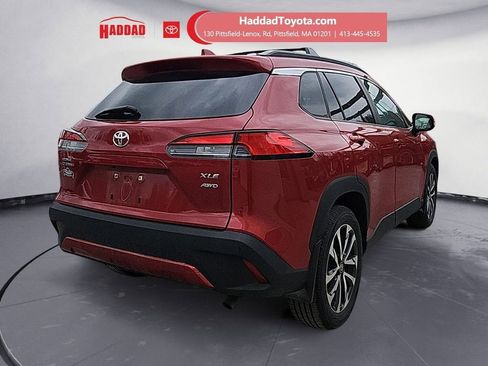 Used 2022 Toyota Corolla Cross XLE w/ Convenience Package AWD/4WD image 6