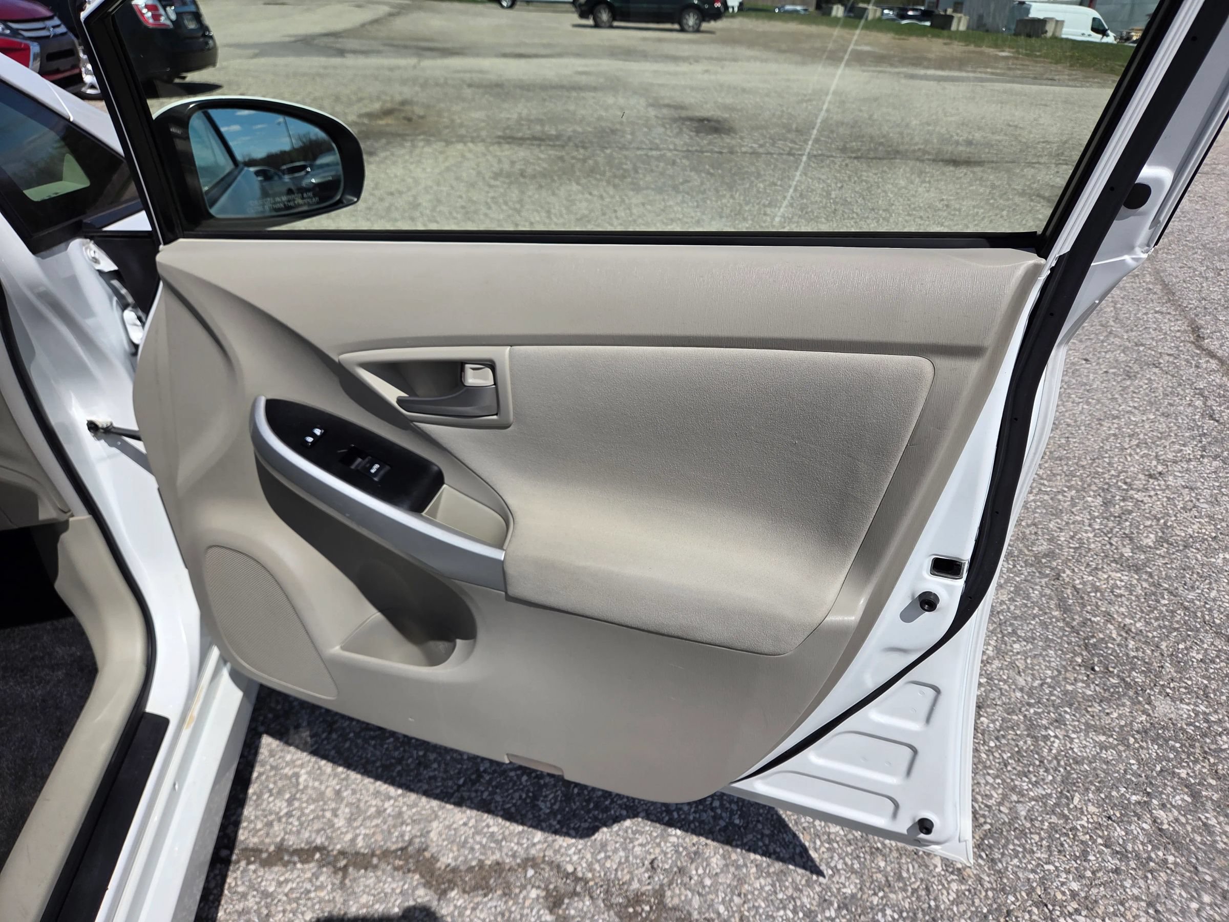Used 2012 Toyota Prius Three w/ Solar Roof Pkg FWD image 23