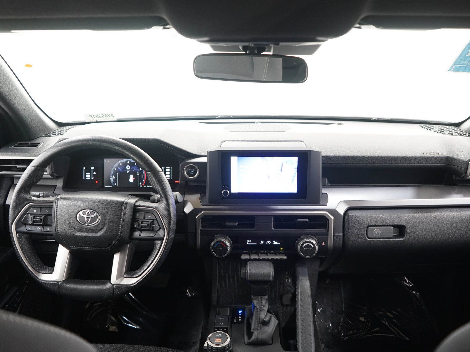 Used 2025 Toyota 4Runner SR5 AWD/4WD image 13