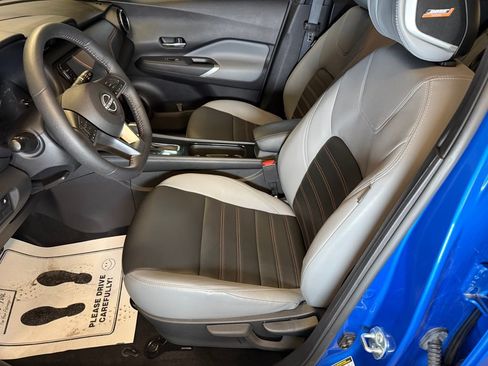 Used 2023 Nissan Kicks SR w/ SR Premium Package FWD image 18