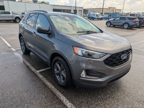 Used 2023 Ford Edge SEL w/ Sport Appearance Package AWD/4WD image 3