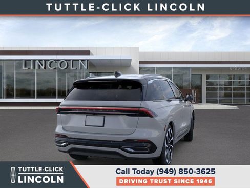 New 2026 Lincoln Nautilus Black Label image 8