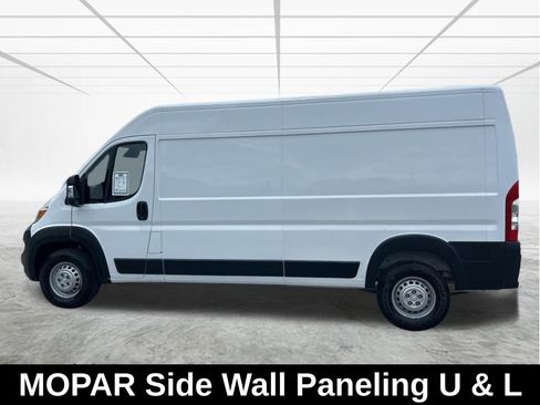 Used 2025 RAM ProMaster 2500 w/ Convenience Group FWD image 8