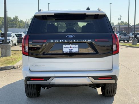 New 2025 Ford Expedition Platinum w/ Driver's Package image 38