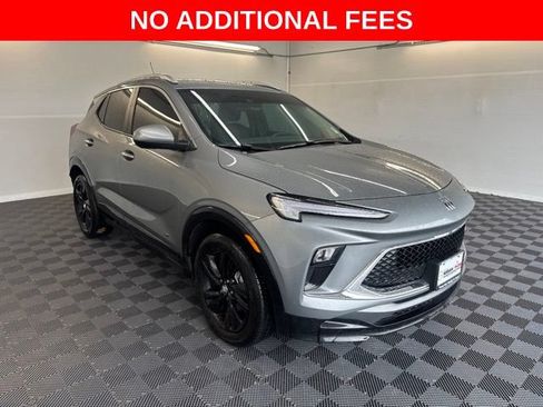 Used 2025 Buick Encore GX Sport Touring FWD image 1