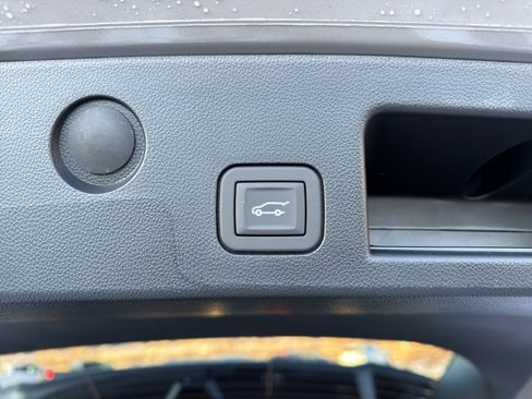 New 2026 GMC Terrain AT4 w/ Convenience Package III AWD/4WD image 10