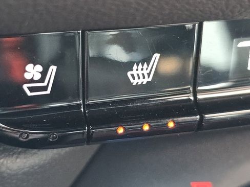 Used 2021 Chevrolet Blazer RS w/ Enhanced Convenience Package image 12