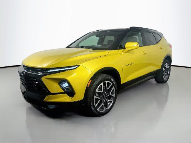 Used 2023 Chevrolet Blazer RS AWD/4WD image 5