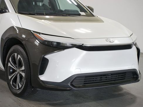 Certified 2024 Toyota bZ4X XLE image 4