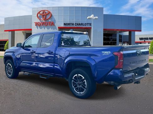 Used 2025 Toyota Tacoma TRD Sport RWD image 4