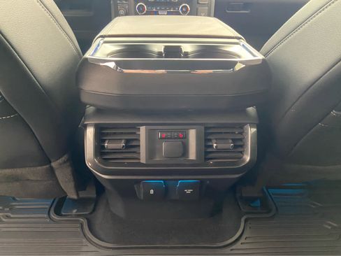 Used 2023 Ford F150 Lariat w/ Equipment Group 502A High AWD/4WD image 17