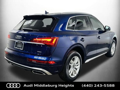 Certified 2023 Audi Q5 2.0T Premium w/ Convenience Package image 9