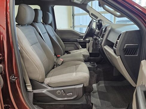 Used 2017 Ford F150 XLT w/ Equipment Group 302A Luxury image 29