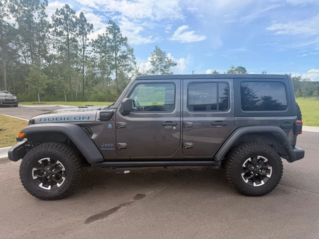 Used 2024 Jeep Wrangler Unlimited Rubicon 4xe AWD/4WD image 16