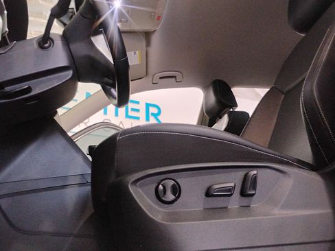 Used 2021 Volkswagen Atlas SE FWD image 36