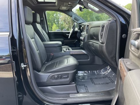 Used 2023 GMC Sierra 3500 Denali w/ Denali Ultimate Package AWD/4WD image 32