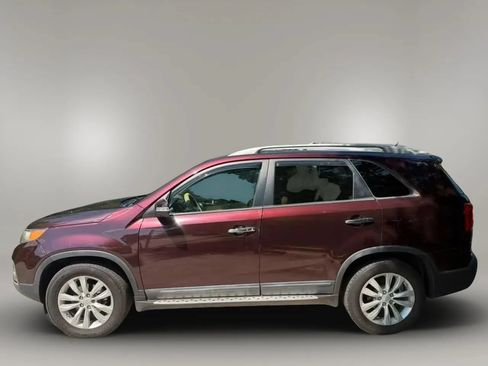 Used 2011 Kia Sorento EX w/ Premium Pkg FWD image 4