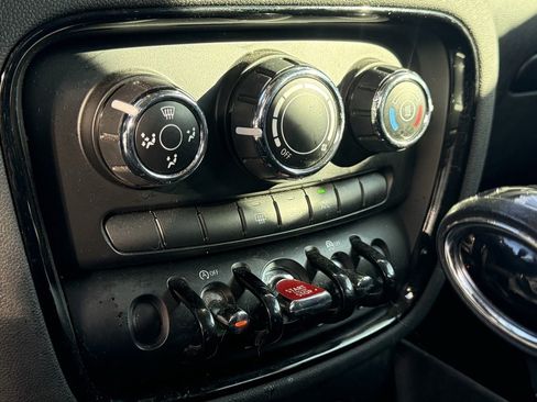 Used 2019 MINI Cooper Clubman ALL4 image 18