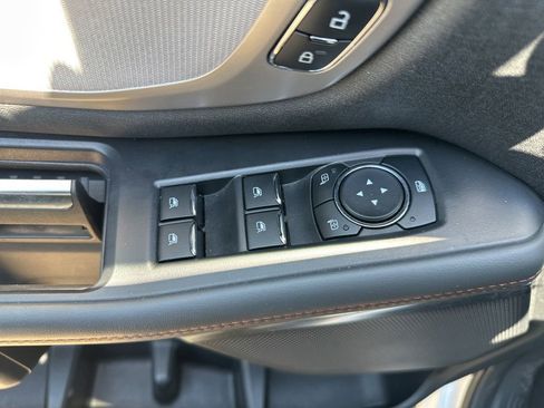 Used 2025 Ford Expedition Active AWD/4WD image 9