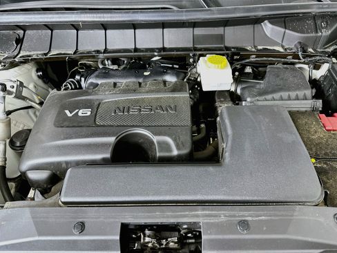Used 2022 Nissan Pathfinder SL w/ SL Black Package FWD image 35