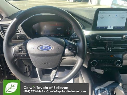 Used 2025 Ford Escape Active image 13