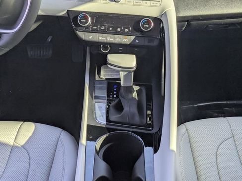 New 2026 Hyundai Elantra Limited image 25