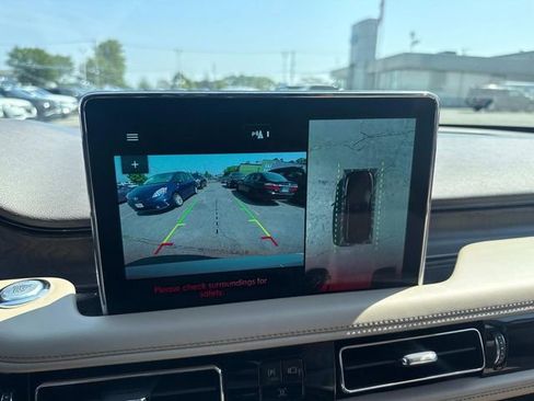 Used 2023 Lincoln Aviator Reserve w/ Equipment Group 201A image 22