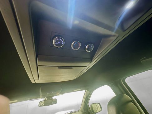 Used 2019 Dodge Grand Caravan GT FWD image 25