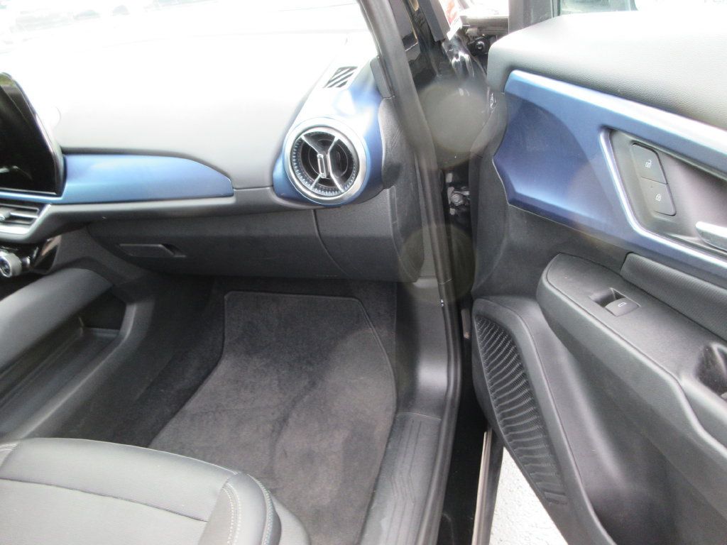 Used 2024 Chevrolet Equinox EV LT FWD image 18