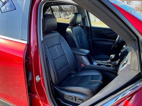 Used 2022 Chevrolet Equinox Premier AWD/4WD image 7