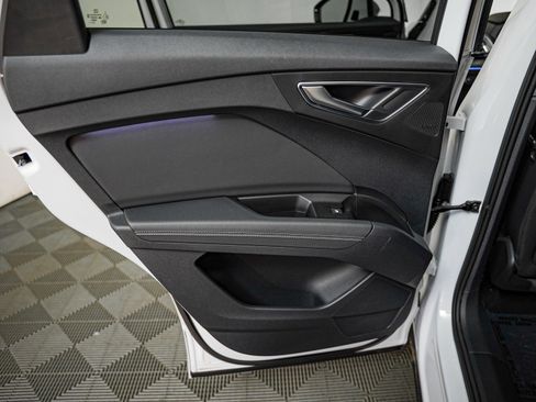Used 2024 Audi Q4 e-tron Premium Plus image 24