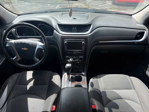Used 2015 Chevrolet Traverse LT AWD/4WD image 10