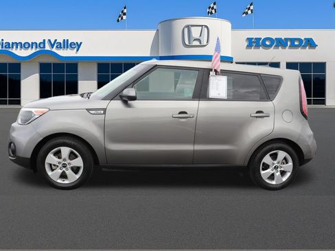 Used 2018 Kia Soul FWD image 8
