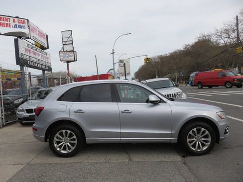 Used 2016 Audi Q5 2.0T Premium Plus w/ Technology Package AWD/4WD image 8