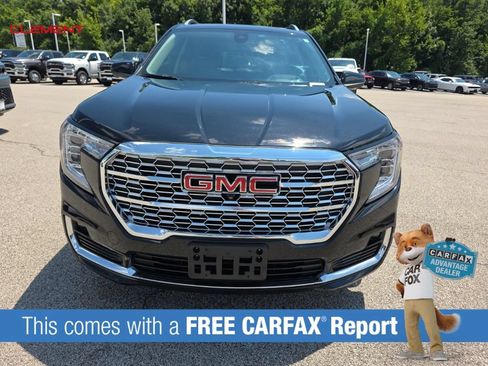 Used 2023 GMC Terrain Denali w/ Denali Premium Package AWD/4WD image 2