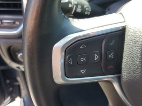 Used 2023 RAM 1500 Laramie AWD/4WD image 14