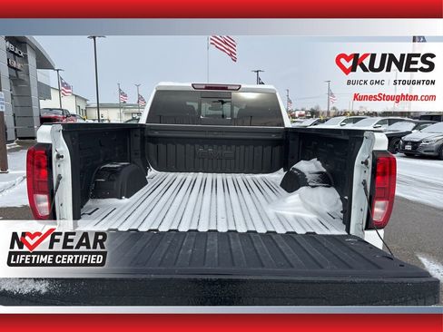 Used 2023 GMC Sierra 1500 Elevation w/ Preferred Package image 19