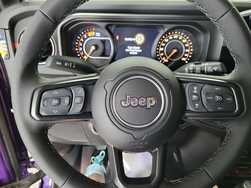 New 2026 Jeep Wrangler Unlimited Rubicon AWD/4WD image 13