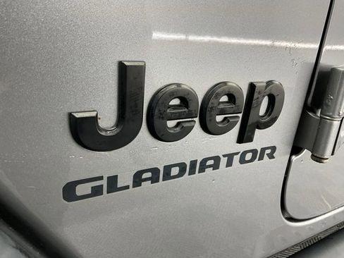 Used 2020 Jeep Gladiator Sport w/ Quick Order Package 24S image 24