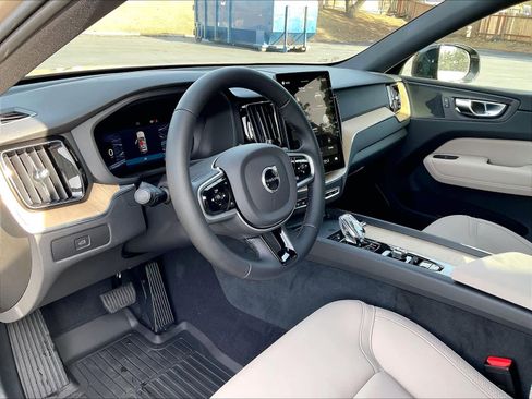 New 2026 Volvo XC60 B5 Plus w/ Protection Package Premier AWD/4WD image 8