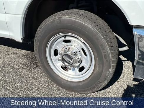 Used 2022 Ford F250 XL w/ Power Equipment Group RWD image 11