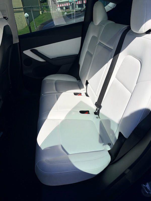Used 2022 Tesla Model Y Long Range AWD/4WD image 4