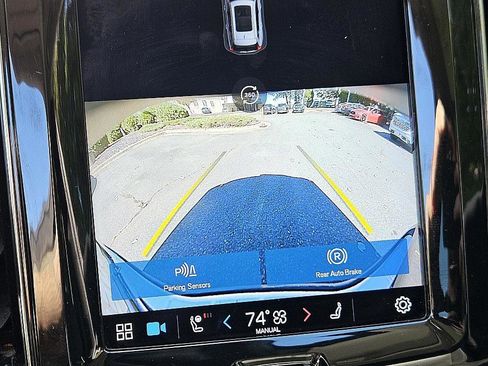 Used 2022 Volvo XC60 B5 Inscription w/ Advanced Package image 23