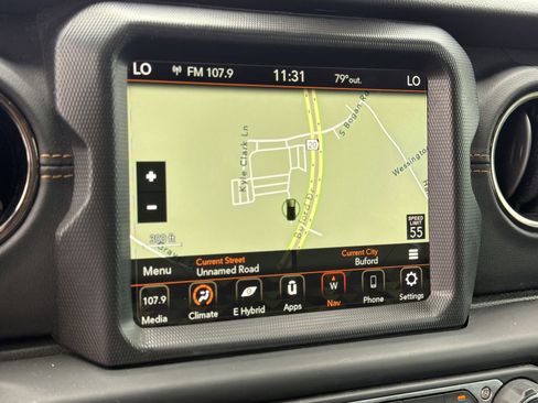 Used 2021 Jeep Wrangler Unlimited Sahara AWD/4WD image 9