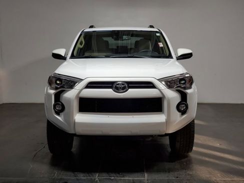 Used 2024 Toyota 4Runner SR5 image 3